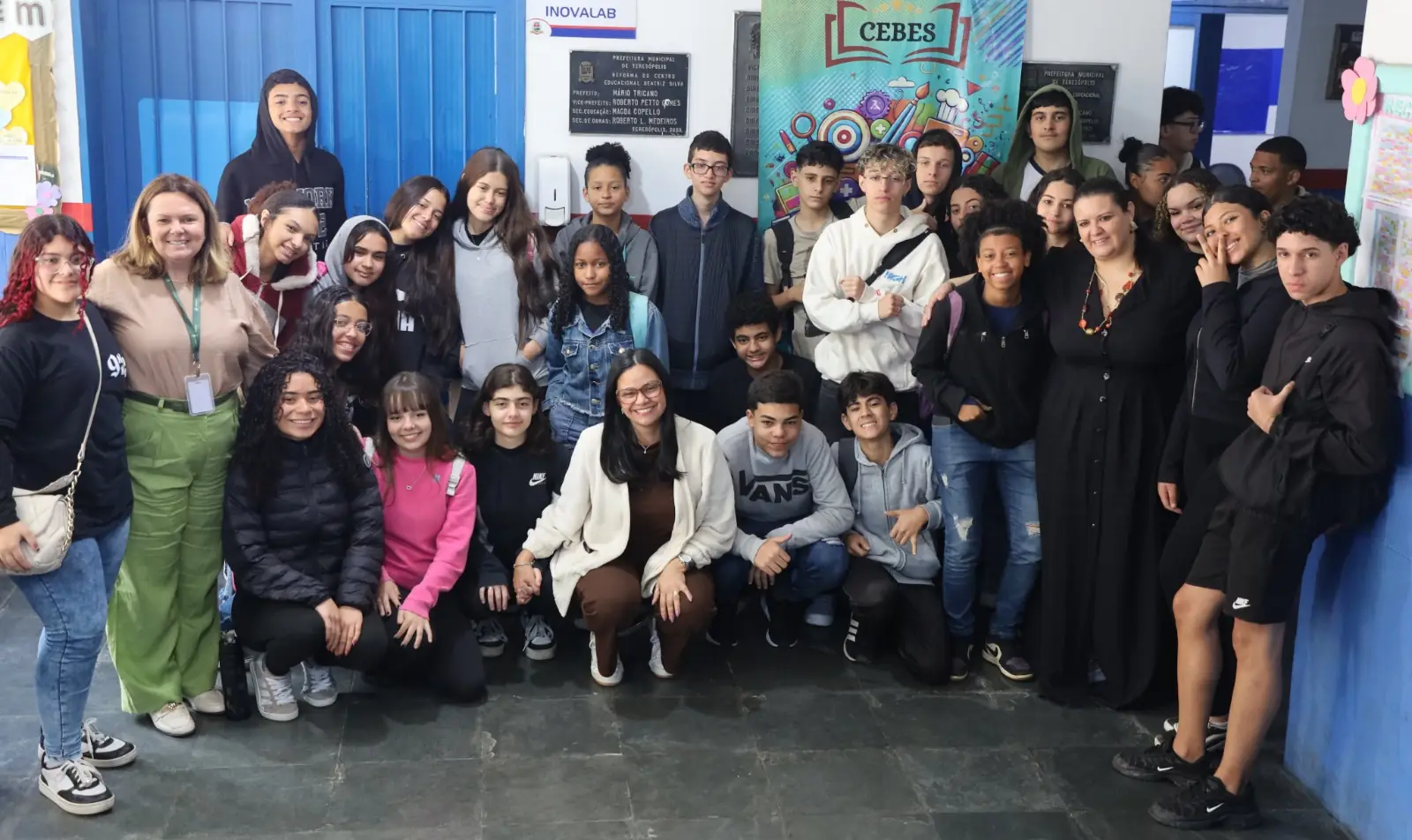 Leia mais sobre o artigo Alunos do 9º ano CEBES participam de Feira das Profissões