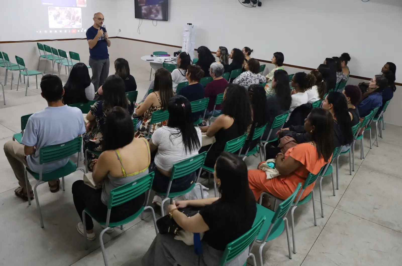 Leia mais sobre o artigo IFRJ Teresópolis promove aula inaugural do projeto federal ‘Mulheres Mil’
