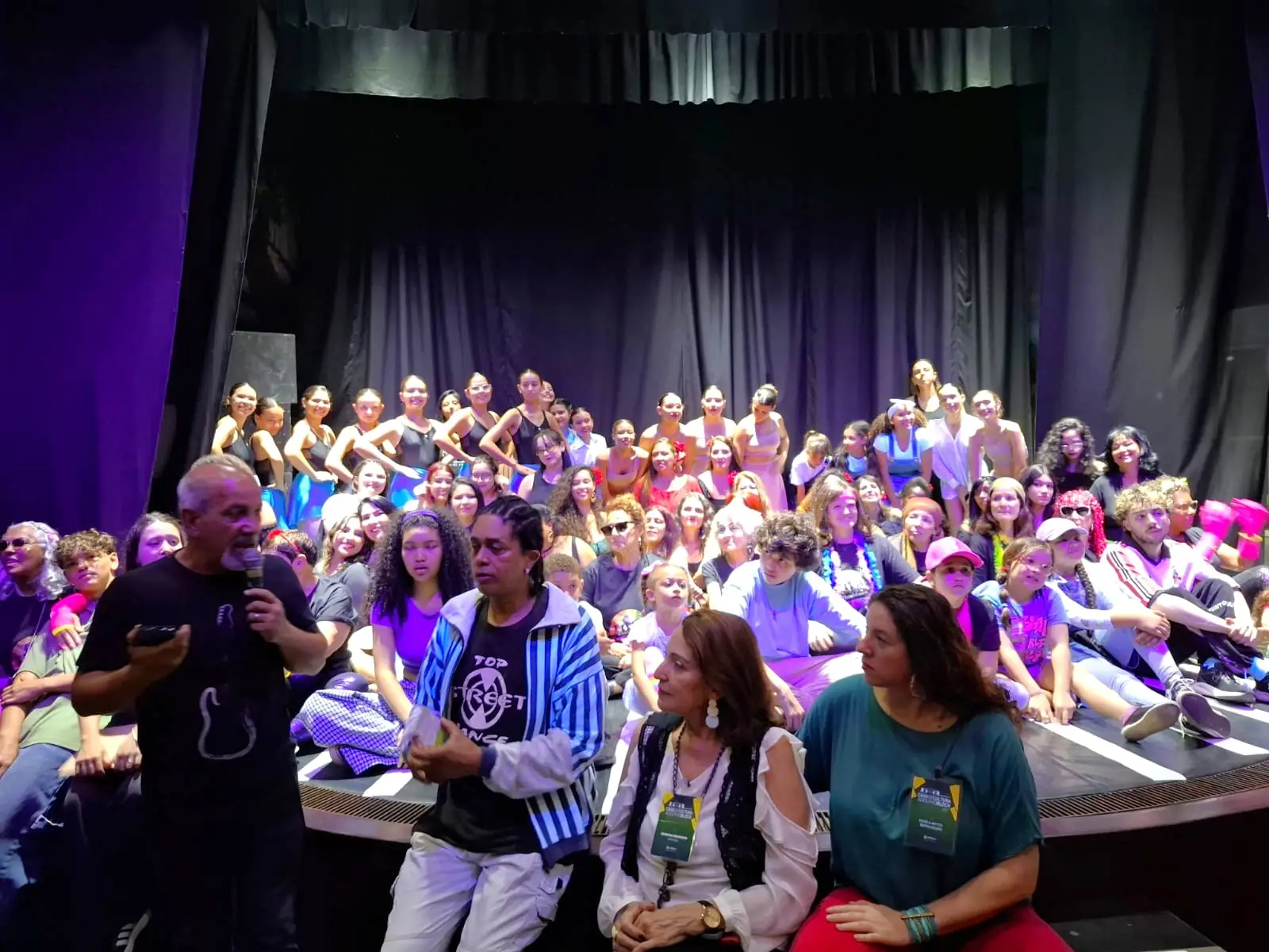 No momento, você está visualizando Apresentações culturais e homenagens atraem público e marcam o Festival Dançando contra a Fome e o Troféu Criança Feliz, em Teresópolis