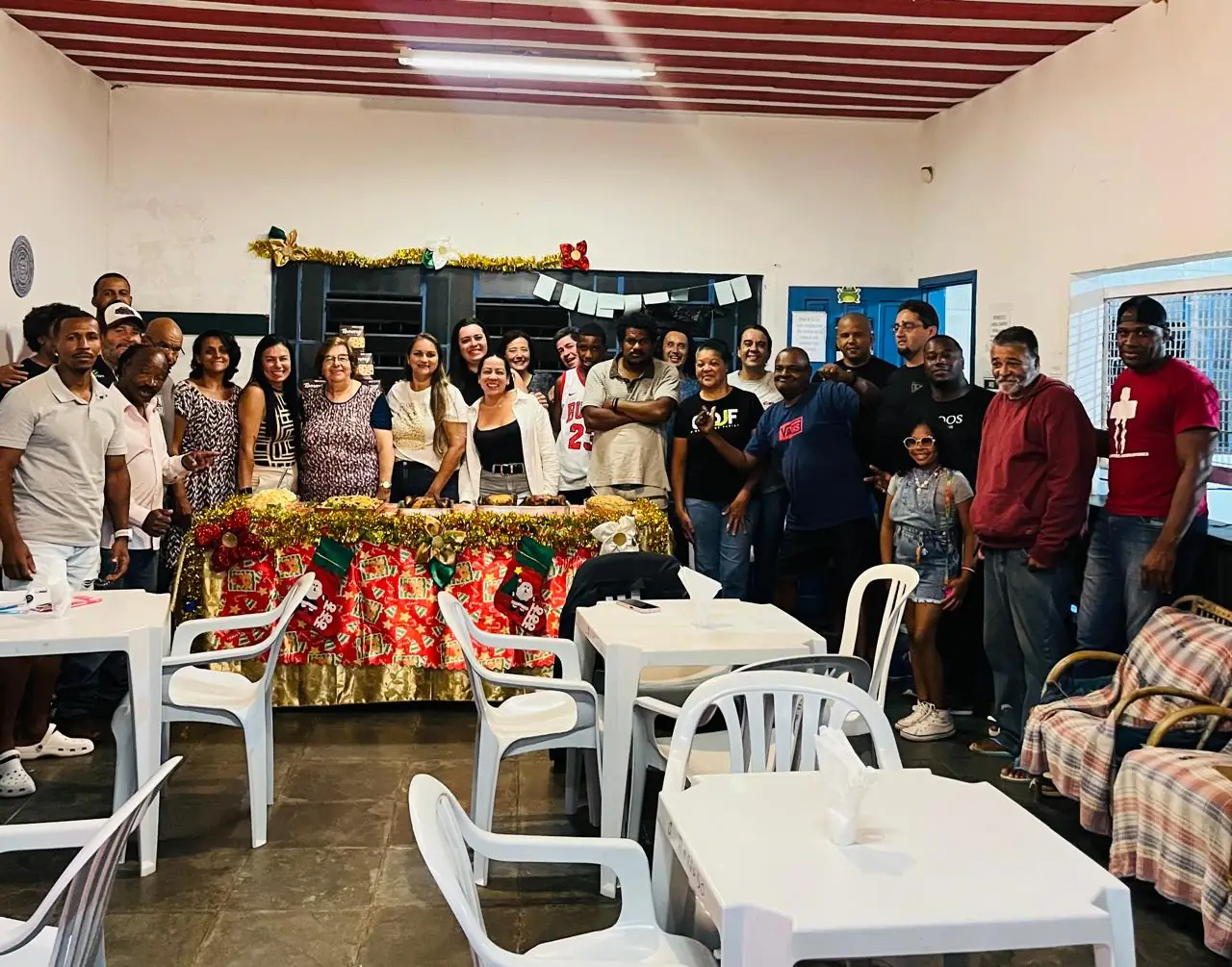 Leia mais sobre o artigo Secretaria Municipal Assistência Social e Direitos Humanos promove Ceia de Natal para acolhidos da Casa de Passagem 