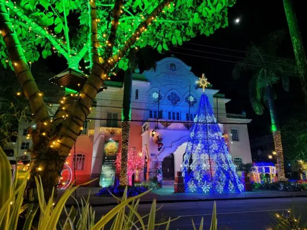 Leia mais sobre o artigo Programação do ‘Natal Iluminado’, Auto de Natal e Domingo no Parque em Teresópolis neste fim de semana