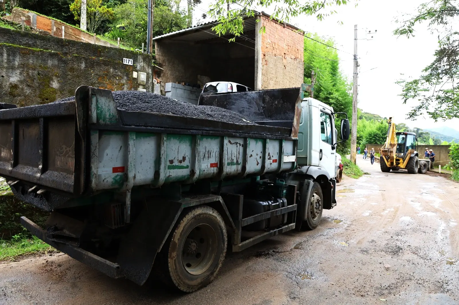 Leia mais sobre o artigo Prefeitura de Teresópolis recupera ruas danificadas pelas chuvas