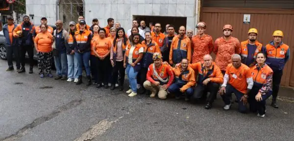 Leia mais sobre o artigo Defesa Civil realiza primeiro Simulado de Alerta de Chuvas na Ilha do Caxangá e Santa Cecília